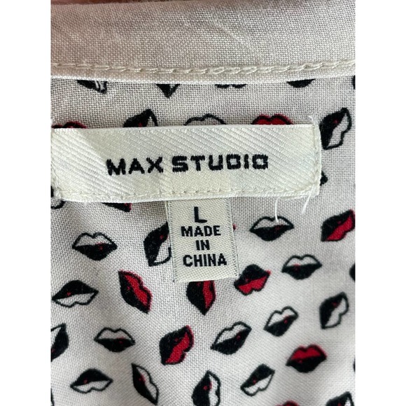 Max Studio White Lip Print Button Front Blouse Top L - Picture 9 of 13